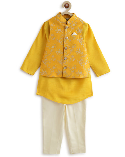 Inaayat Brocade 3 Pc Bundi Set